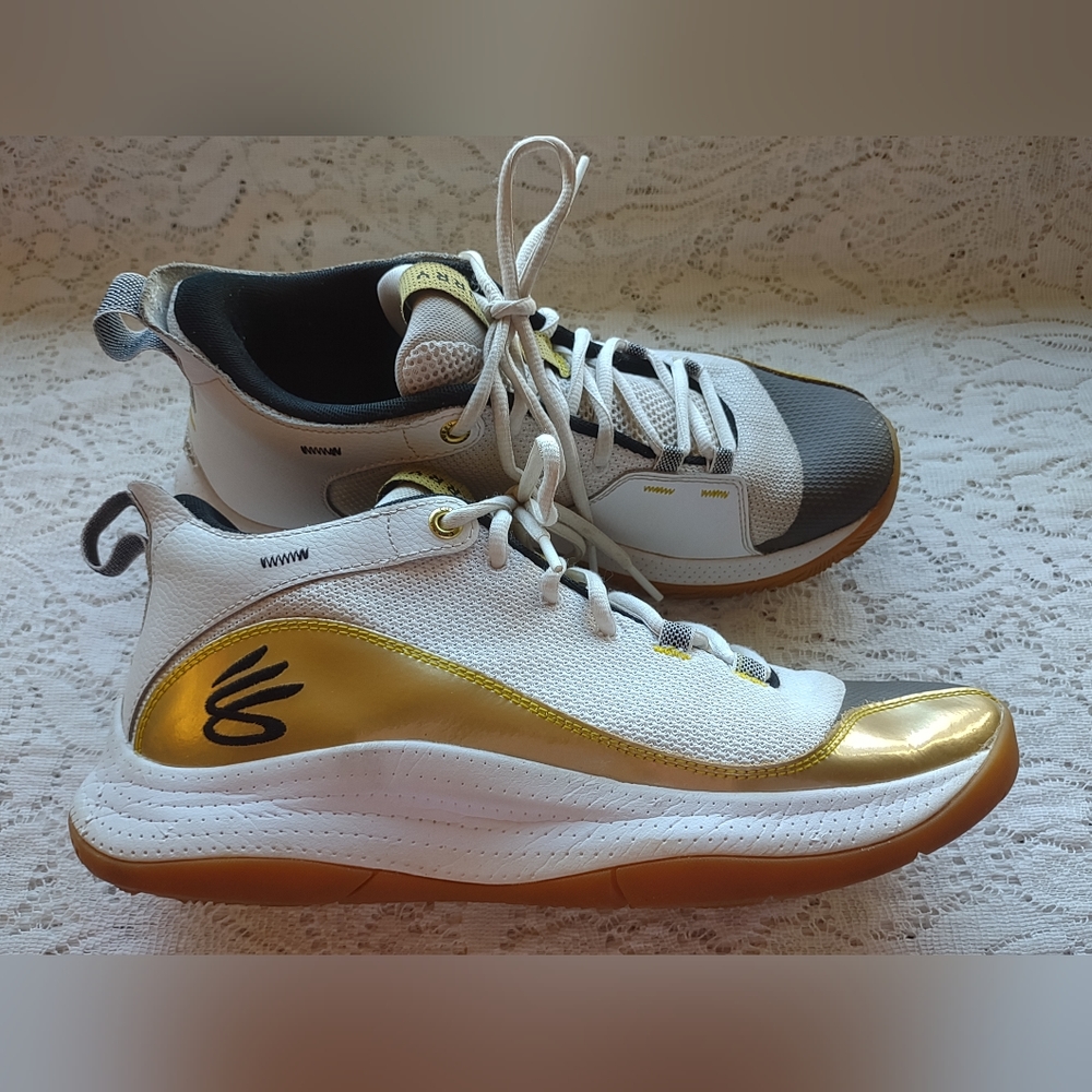 Under Armour Curry 3Z5 Men's Sz 8